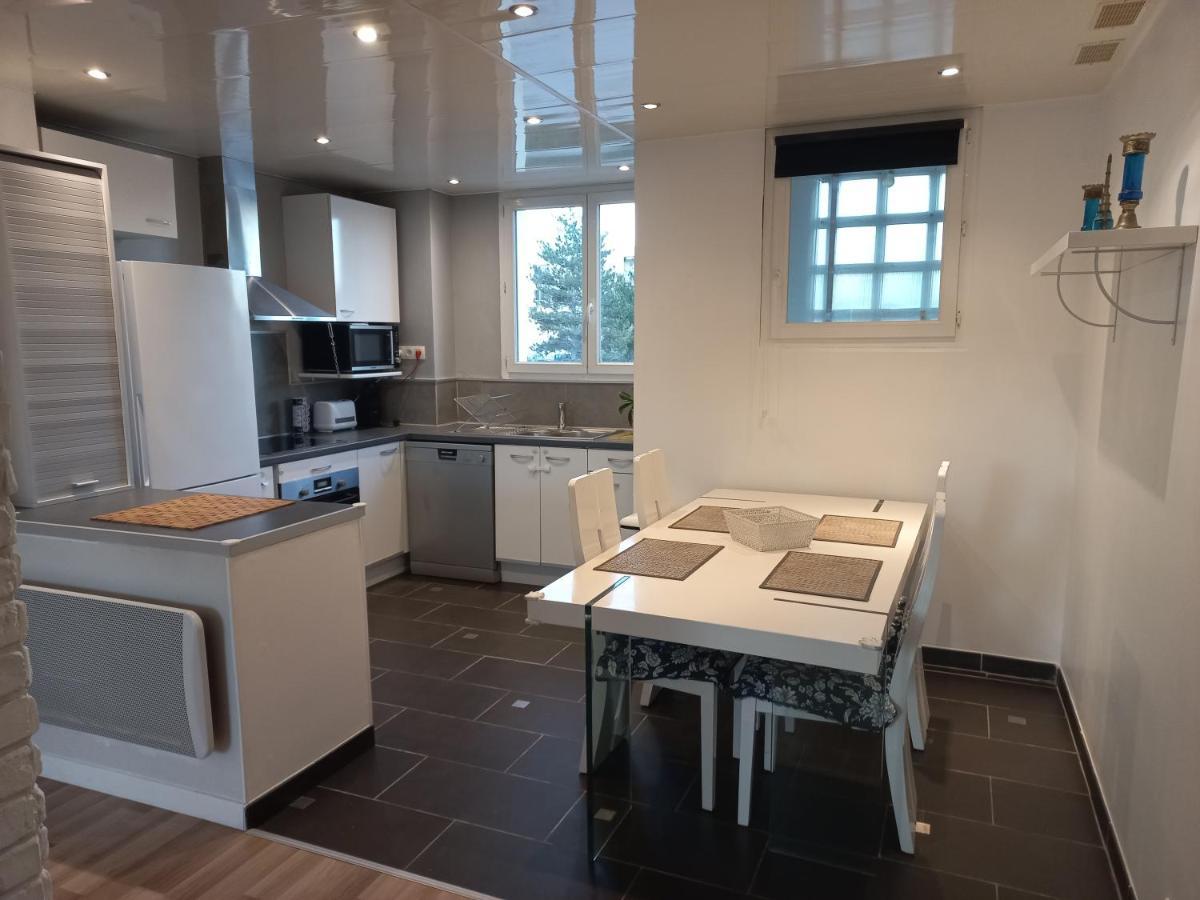 "L'Hippocampe", Climatise, 60 M2 , 2 Chambres, Tres Calme, Plage Des Sablettes Et Commerces A 3 Minutes A Pied, Wifi, Parking Gratuit, Lit King Size Ла-Сейн-сюр-Мер Экстерьер фото